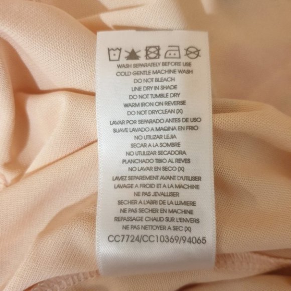 CITY CHIC Plus Size XS (AU 14) Peach V-Neck Sleeveless Top Floral Ruffle Front - Picture 12 of 12